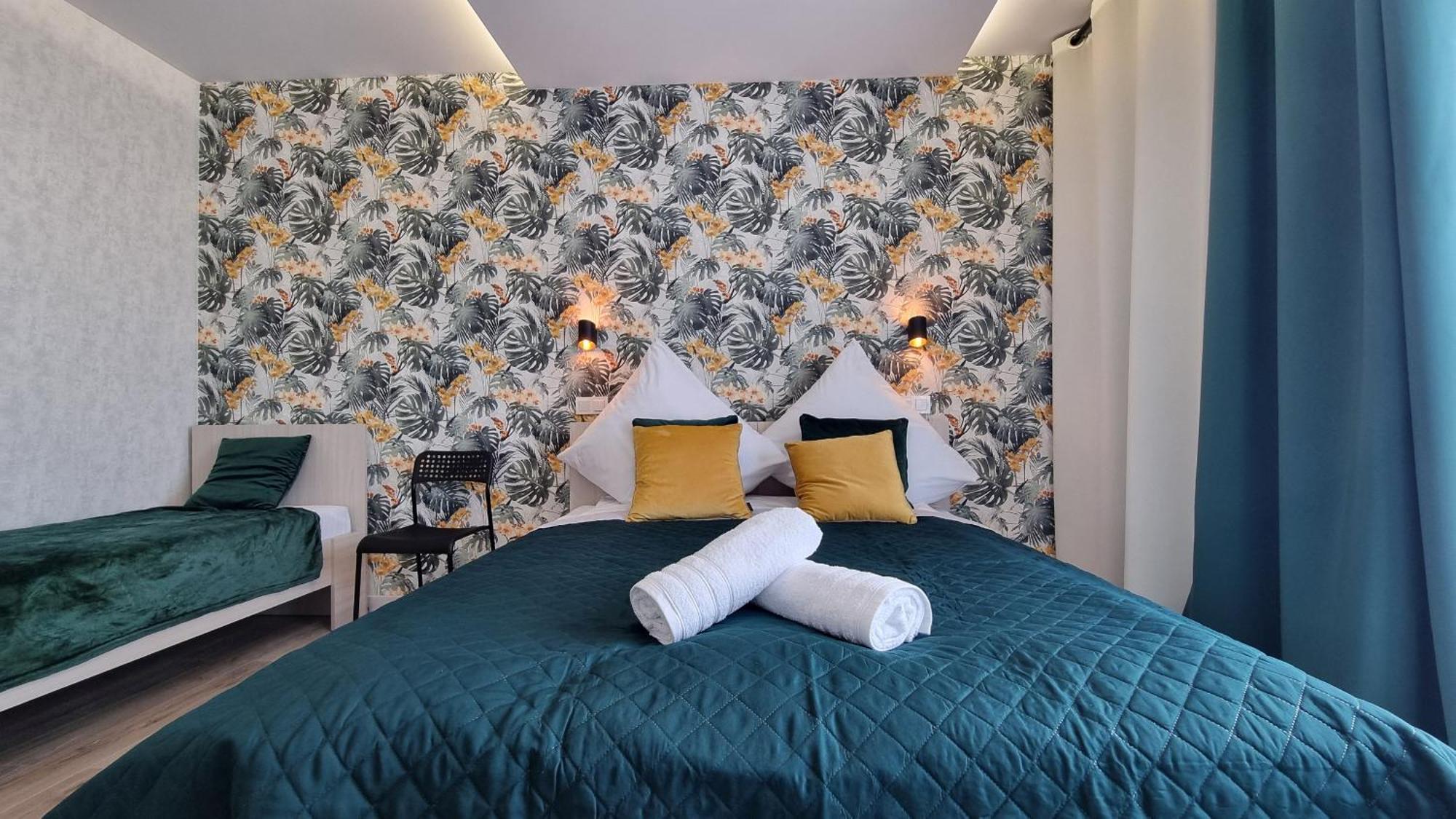 Apartment Q Pl 2 Lub 3 Pokojowe Klimatyzowane Przy Manufakturze Z Garazem Gratis, Fv