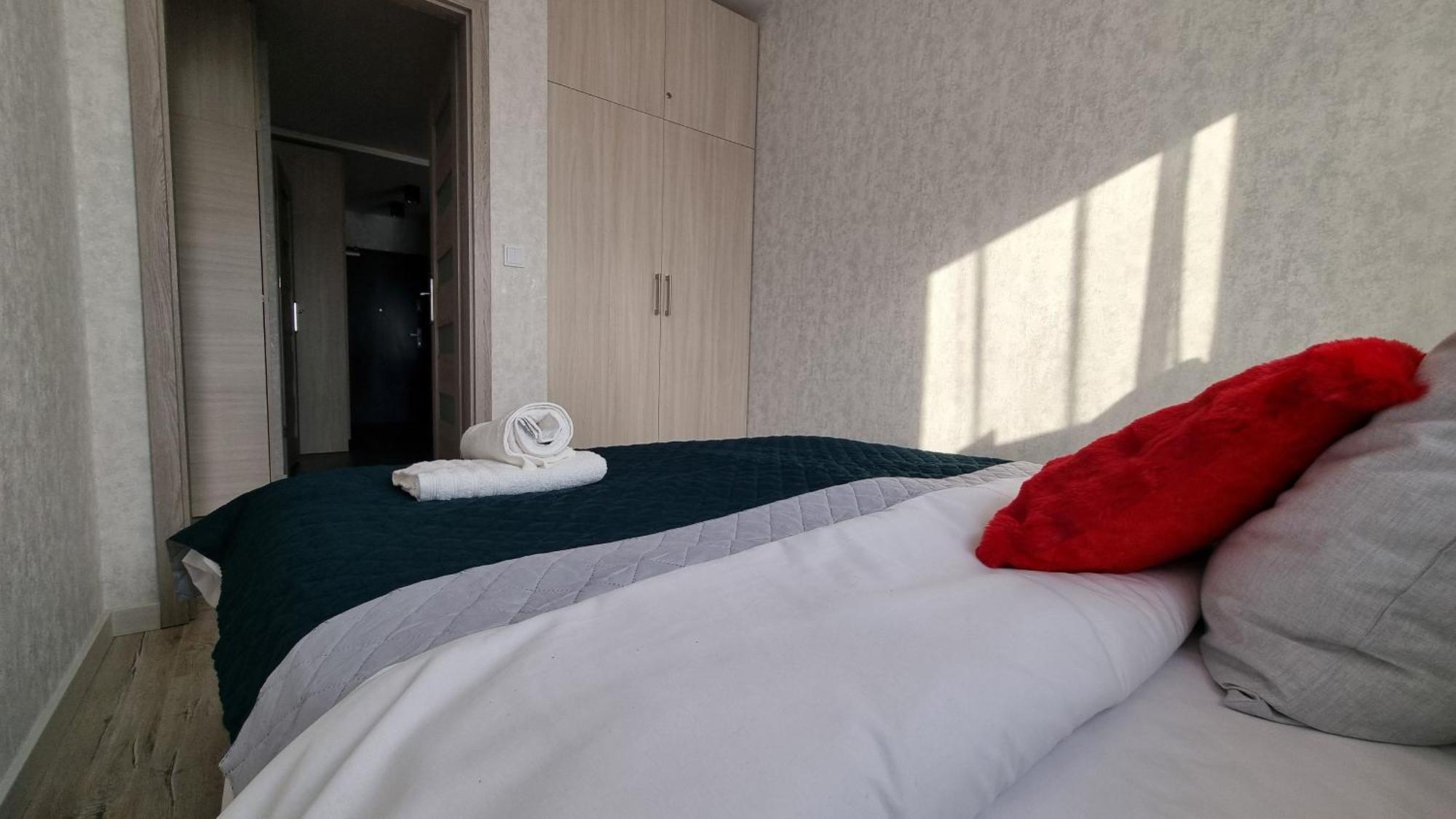 Q Pl 2 Lub 3 Pokojowe Klimatyzowane Przy Manufakturze Z Garazem Gratis, Fv Apartment *