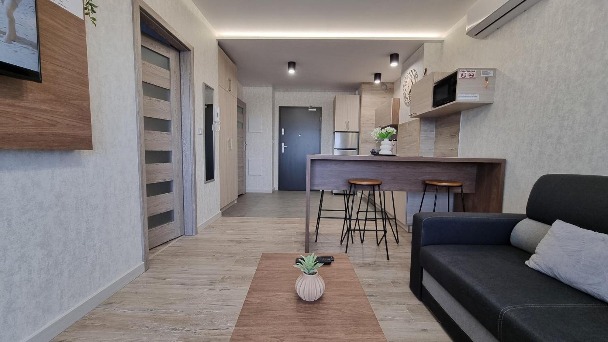 Q Pl 2 Lub 3 Pokojowe Klimatyzowane Przy Manufakturze Z Garazem Gratis, Fv Apartment *