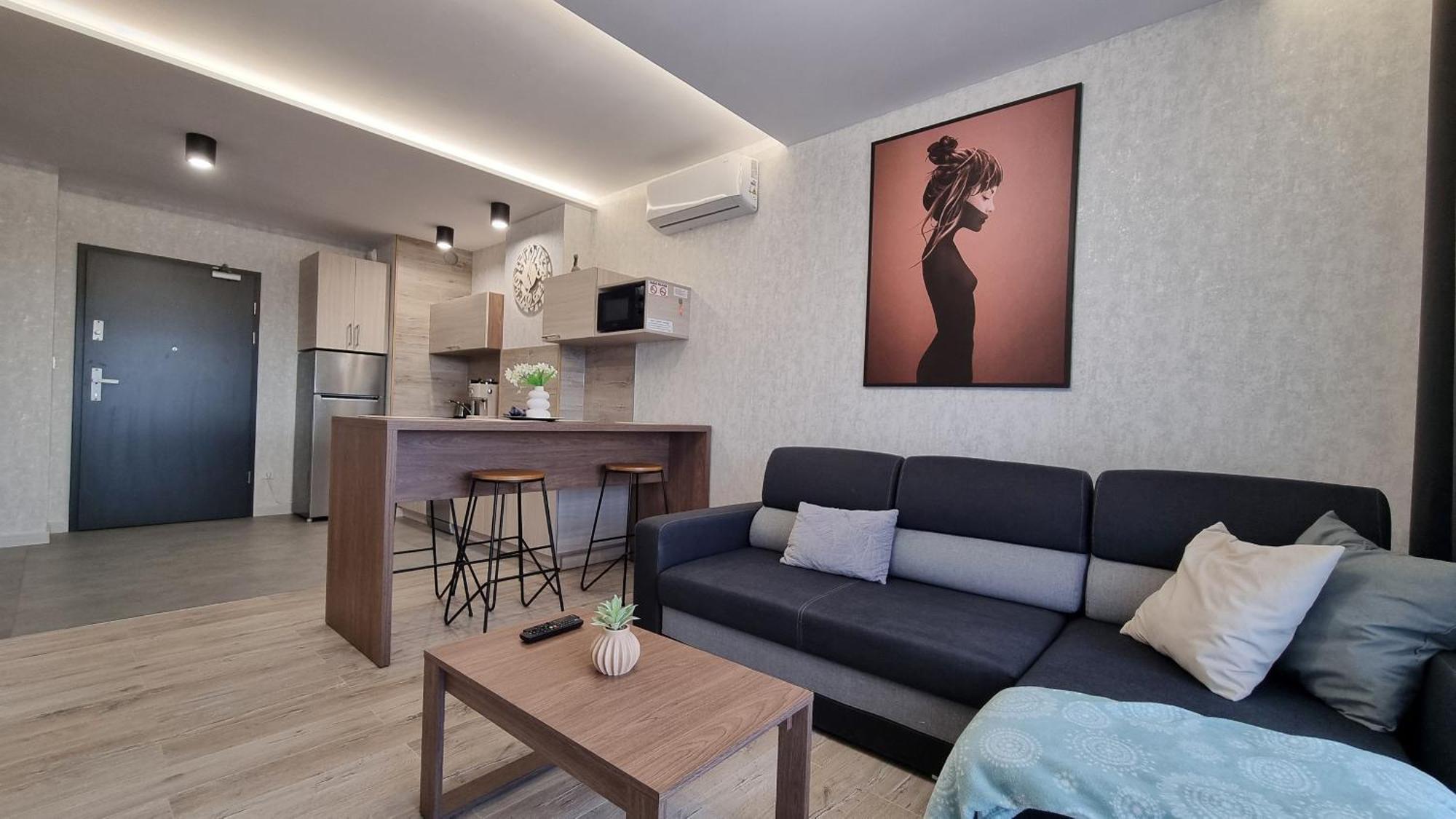 Apartment Q Pl 2 Lub 3 Pokojowe Klimatyzowane Przy Manufakturze Z Garazem Gratis, Fv